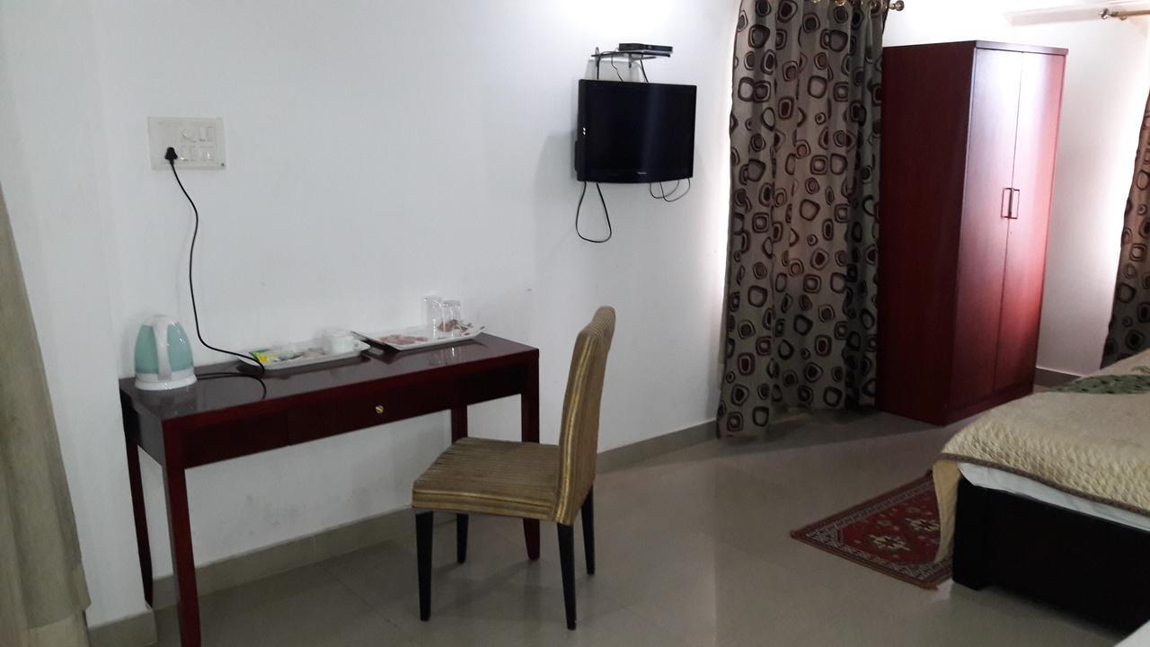 Aroma Residency Hotel Tinsukia Zewnętrze zdjęcie