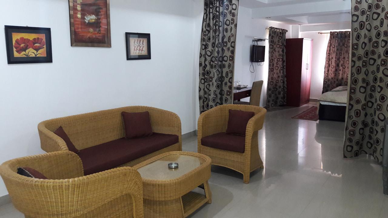 Aroma Residency Hotel Tinsukia Zewnętrze zdjęcie