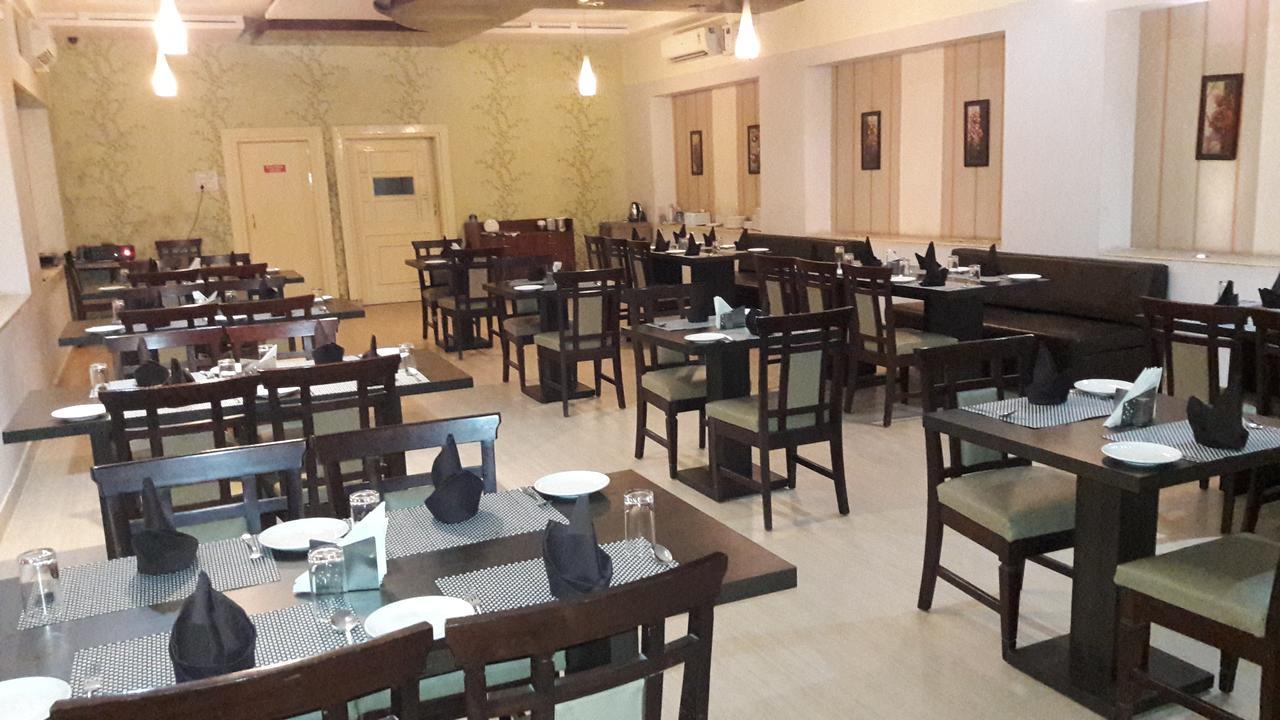 Aroma Residency Hotel Tinsukia Zewnętrze zdjęcie